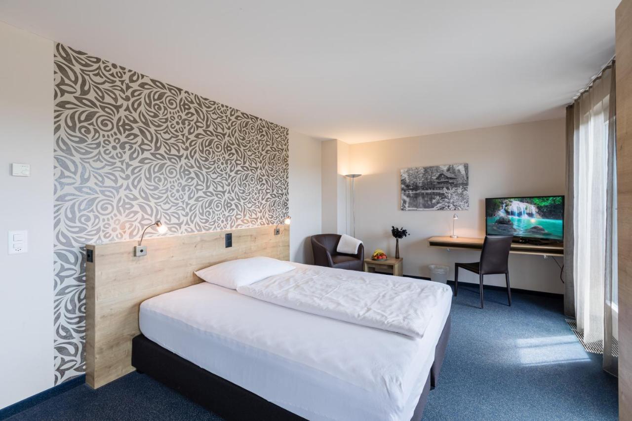 อาเรา เวสต์ สวิส ควอลิตี้ โฮเต็ล Hotel Oberentfelden ภายนอก รูปภาพ