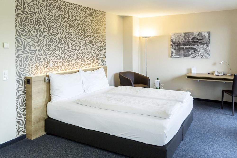 อาเรา เวสต์ สวิส ควอลิตี้ โฮเต็ล Hotel Oberentfelden ภายนอก รูปภาพ